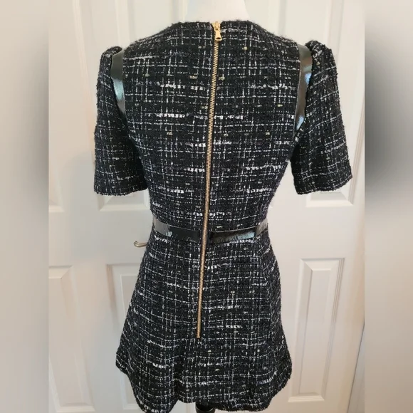EUC Milly Tweed Romper With Patent Leather/Gold Zipper Details Size 4 - Picture 4 of 12